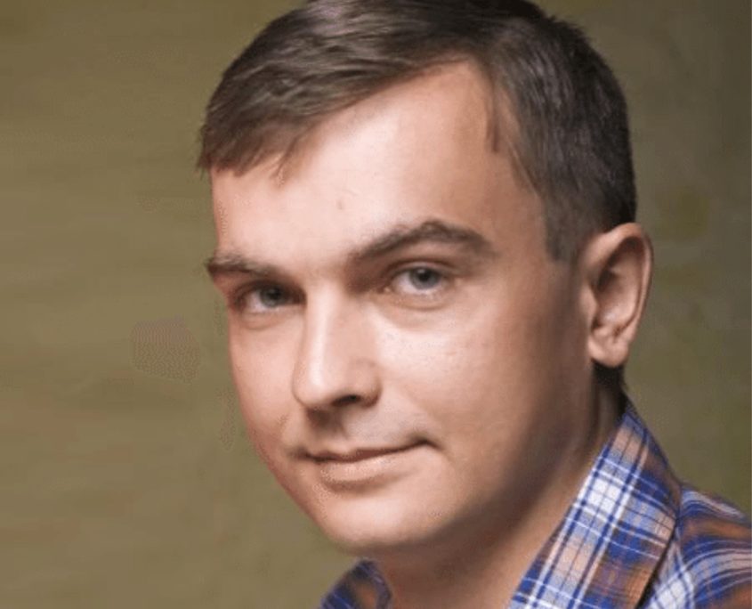 Олег Петрів